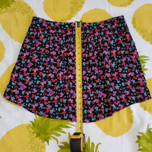 Urban Outfitters Silence + Noise Abstract Skirt - Picture 4 of 8